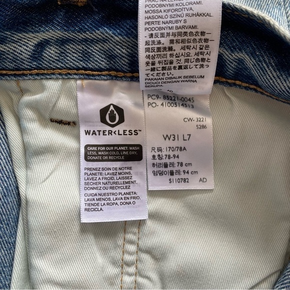 Levi's 501 '93 Denim Jean shorts Premium Big E Men’s 31 button fly blue frayed - Picture 8 of 9